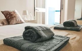 Voga Apartments Marques